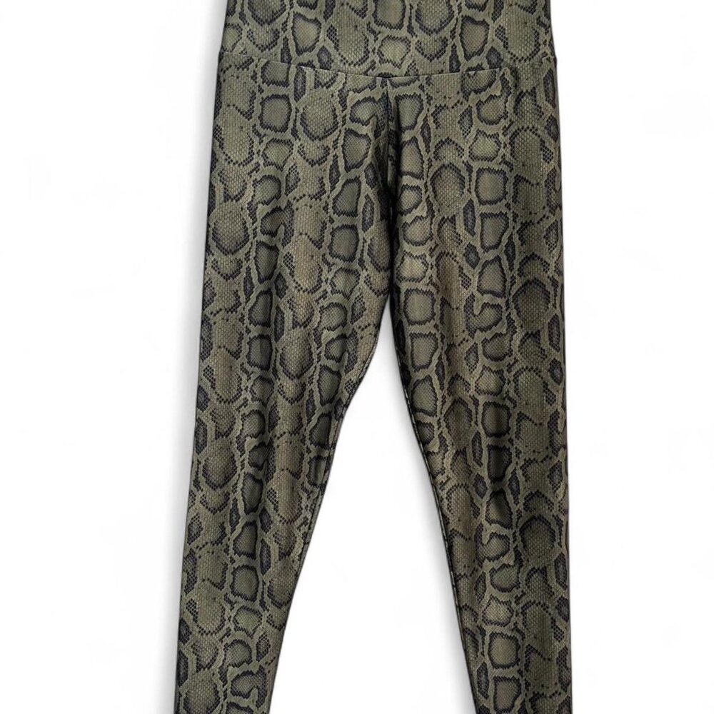 Green and black Onzie snakeskin print yoga pants!
